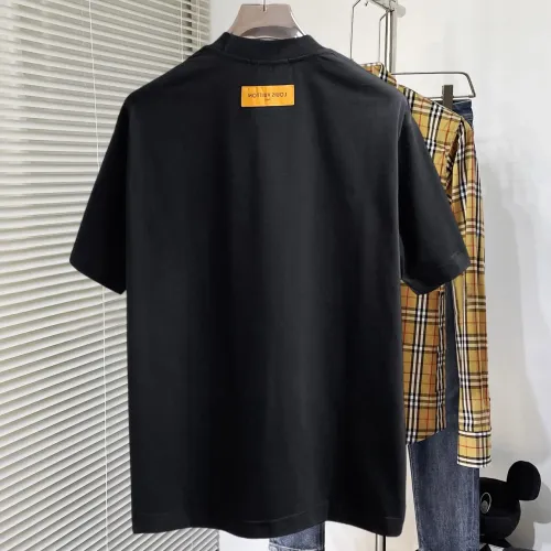 Replica Louis Vuitton LV T-Shirts Short Sleeved For Unisex #1470414 $60.00 USD for Wholesale