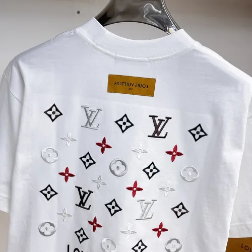 Replica Louis Vuitton LV T-Shirts Short Sleeved For Unisex #1470417 $60.00 USD for Wholesale