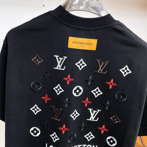 Replica Louis Vuitton LV T-Shirts Short Sleeved For Unisex #1470419 $60.00 USD for Wholesale