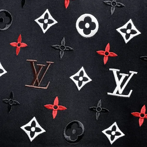 Replica Louis Vuitton LV T-Shirts Short Sleeved For Unisex #1470419 $60.00 USD for Wholesale