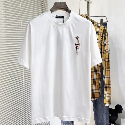 Replica Louis Vuitton LV T-Shirts Short Sleeved For Unisex #1470423 $60.00 USD for Wholesale