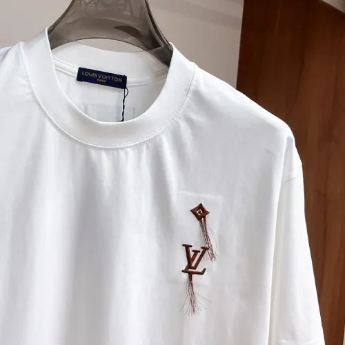 Replica Louis Vuitton LV T-Shirts Short Sleeved For Unisex #1470423 $60.00 USD for Wholesale