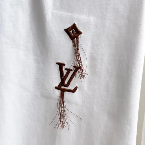 Replica Louis Vuitton LV T-Shirts Short Sleeved For Unisex #1470423 $60.00 USD for Wholesale