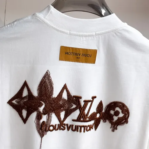 Replica Louis Vuitton LV T-Shirts Short Sleeved For Unisex #1470423 $60.00 USD for Wholesale