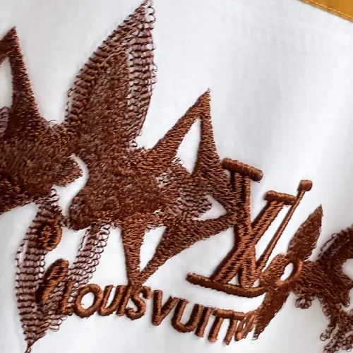 Replica Louis Vuitton LV T-Shirts Short Sleeved For Unisex #1470423 $60.00 USD for Wholesale