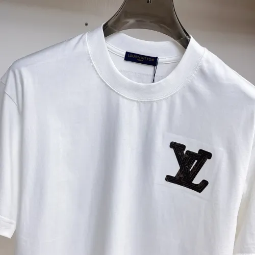 Replica Louis Vuitton LV T-Shirts Short Sleeved For Unisex #1470424 $60.00 USD for Wholesale