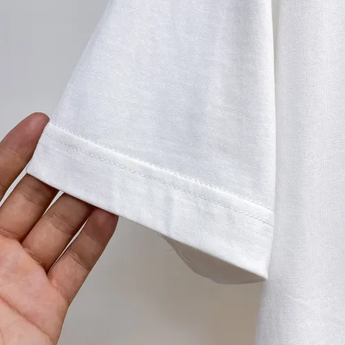 Replica Louis Vuitton LV T-Shirts Short Sleeved For Unisex #1470424 $60.00 USD for Wholesale