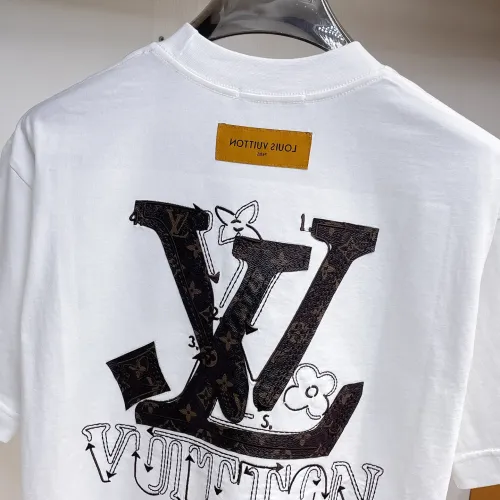 Replica Louis Vuitton LV T-Shirts Short Sleeved For Unisex #1470424 $60.00 USD for Wholesale