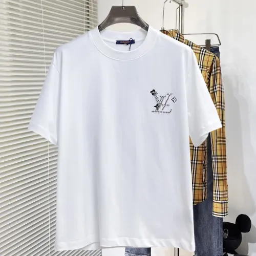 Replica Louis Vuitton LV T-Shirts Short Sleeved For Men #1470426 $60.00 USD for Wholesale