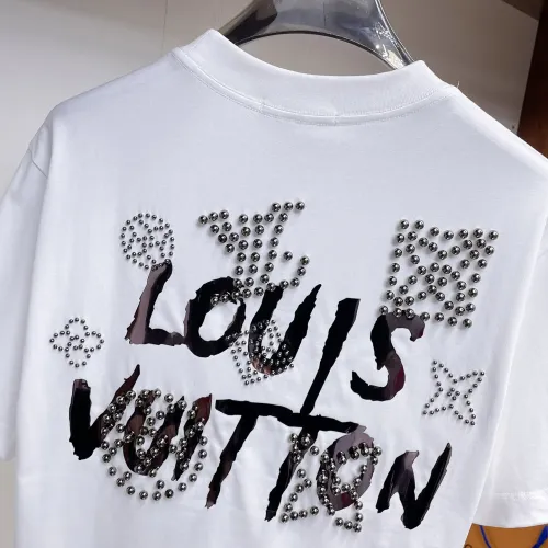 Replica Louis Vuitton LV T-Shirts Short Sleeved For Men #1470426 $60.00 USD for Wholesale