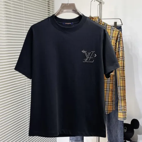 Replica Louis Vuitton LV T-Shirts Short Sleeved For Men #1470427 $60.00 USD for Wholesale
