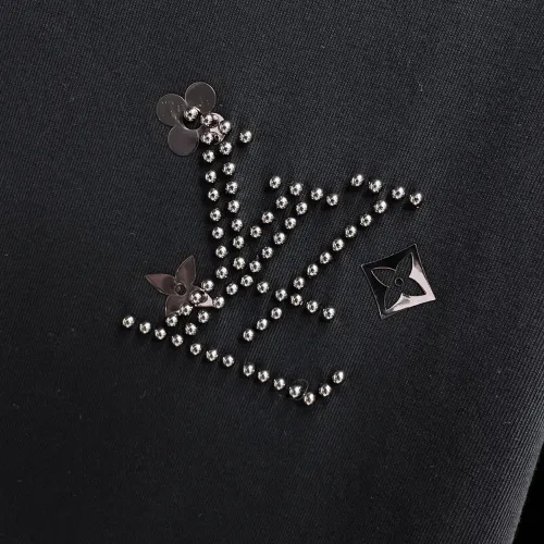 Replica Louis Vuitton LV T-Shirts Short Sleeved For Men #1470427 $60.00 USD for Wholesale