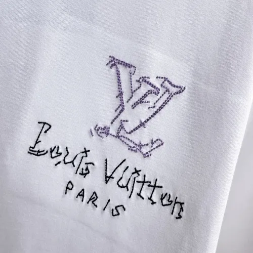 Replica Louis Vuitton LV T-Shirts Short Sleeved For Men #1470428 $60.00 USD for Wholesale