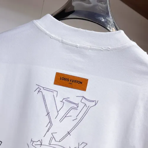 Replica Louis Vuitton LV T-Shirts Short Sleeved For Men #1470428 $60.00 USD for Wholesale