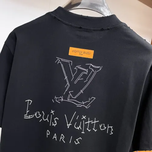 Replica Louis Vuitton LV T-Shirts Short Sleeved For Men #1470429 $60.00 USD for Wholesale
