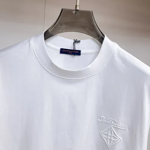 Replica Louis Vuitton LV T-Shirts Short Sleeved For Men #1470430 $60.00 USD for Wholesale