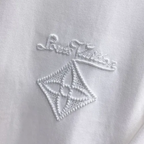 Replica Louis Vuitton LV T-Shirts Short Sleeved For Men #1470430 $60.00 USD for Wholesale
