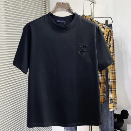 Wholesale Louis Vuitton LV T-Shirts Short Sleeved For Men #1470431 $60.00 USD, Wholesale Quality Replica Louis Vuitton LV T-Shirts