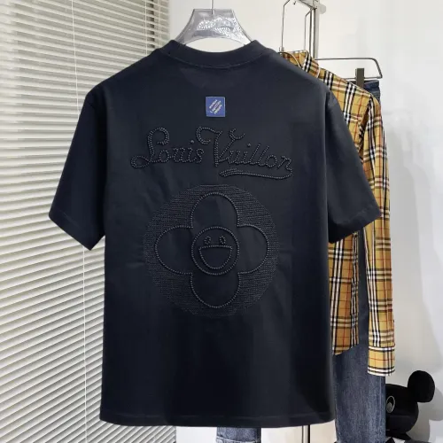Replica Louis Vuitton LV T-Shirts Short Sleeved For Men #1470431 $60.00 USD for Wholesale