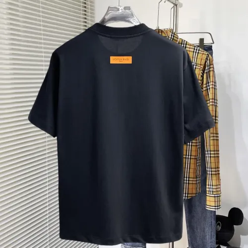 Replica Louis Vuitton LV T-Shirts Short Sleeved For Men #1470433 $60.00 USD for Wholesale