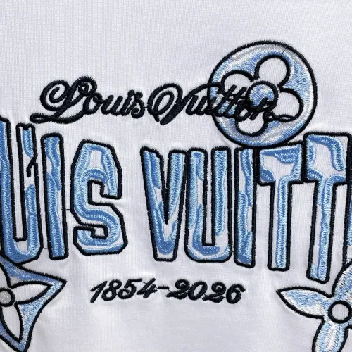 Replica Louis Vuitton LV T-Shirts Short Sleeved For Men #1470434 $60.00 USD for Wholesale