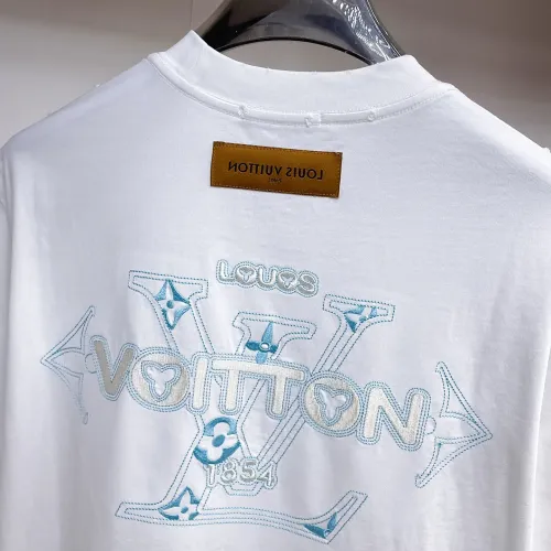 Replica Louis Vuitton LV T-Shirts Short Sleeved For Men #1470437 $60.00 USD for Wholesale