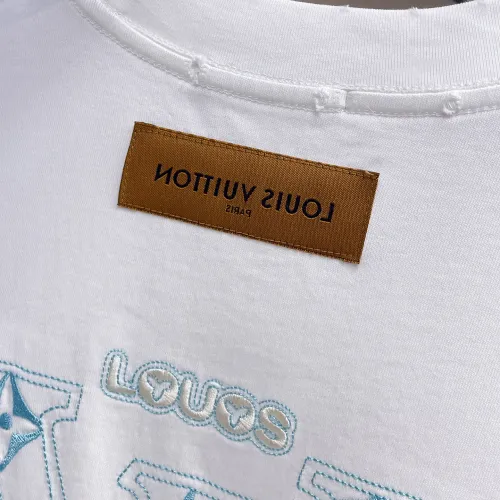 Replica Louis Vuitton LV T-Shirts Short Sleeved For Men #1470437 $60.00 USD for Wholesale