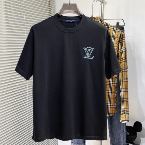 Replica Louis Vuitton LV T-Shirts Short Sleeved For Men #1470438 $60.00 USD for Wholesale