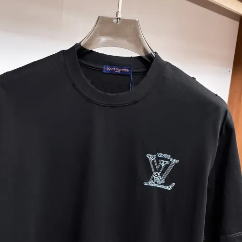 Replica Louis Vuitton LV T-Shirts Short Sleeved For Men #1470438 $60.00 USD for Wholesale