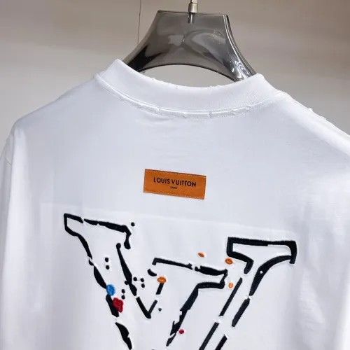 Replica Louis Vuitton LV T-Shirts Short Sleeved For Men #1470439 $60.00 USD for Wholesale