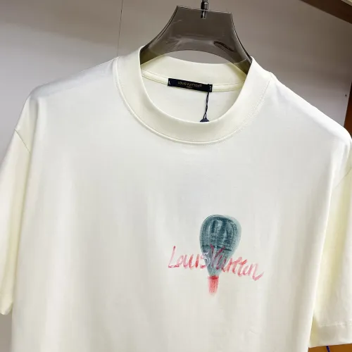 Replica Louis Vuitton LV T-Shirts Short Sleeved For Men #1470441 $60.00 USD for Wholesale
