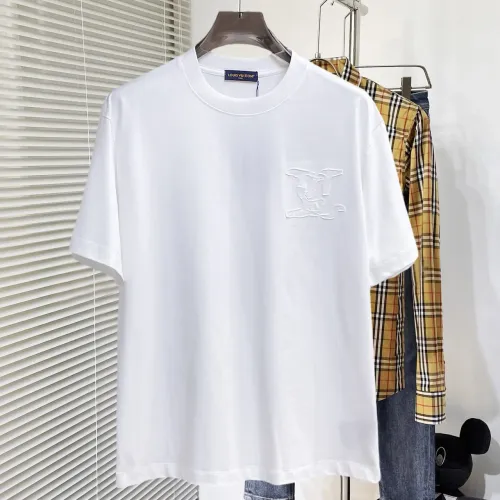 Replica Louis Vuitton LV T-Shirts Short Sleeved For Men #1470443 $60.00 USD for Wholesale