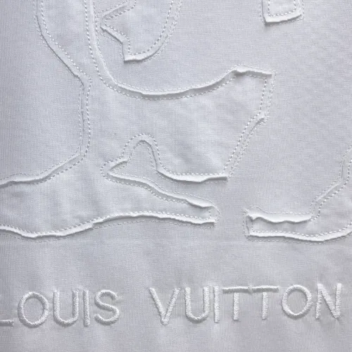 Replica Louis Vuitton LV T-Shirts Short Sleeved For Men #1470443 $60.00 USD for Wholesale