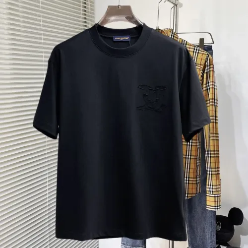 Replica Louis Vuitton LV T-Shirts Short Sleeved For Men #1470444 $60.00 USD for Wholesale