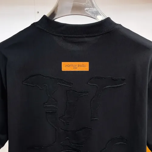 Replica Louis Vuitton LV T-Shirts Short Sleeved For Men #1470444 $60.00 USD for Wholesale