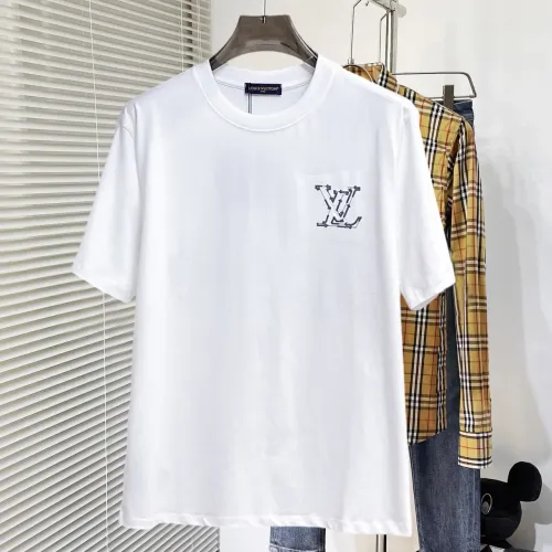 Replica Louis Vuitton LV T-Shirts Short Sleeved For Men #1470445 $60.00 USD for Wholesale