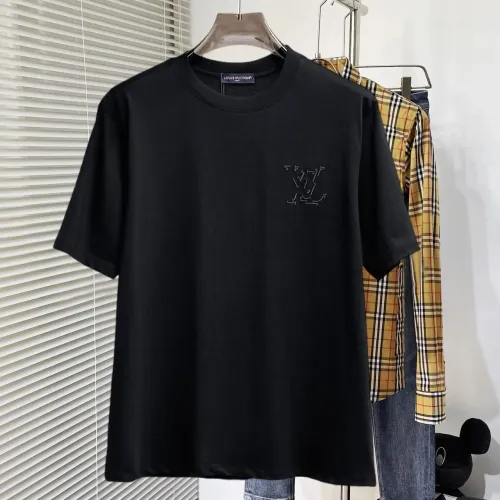 Replica Louis Vuitton LV T-Shirts Short Sleeved For Men #1470446 $60.00 USD for Wholesale