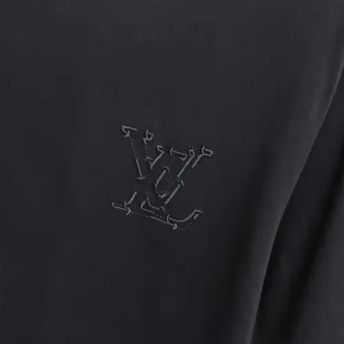 Replica Louis Vuitton LV T-Shirts Short Sleeved For Men #1470446 $60.00 USD for Wholesale