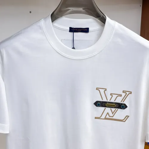 Replica Louis Vuitton LV T-Shirts Short Sleeved For Men #1470447 $60.00 USD for Wholesale