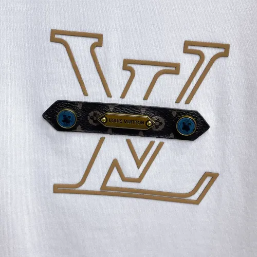 Replica Louis Vuitton LV T-Shirts Short Sleeved For Men #1470447 $60.00 USD for Wholesale
