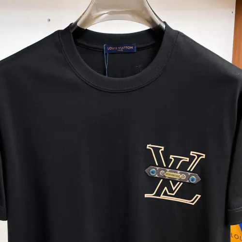 Replica Louis Vuitton LV T-Shirts Short Sleeved For Men #1470448 $60.00 USD for Wholesale