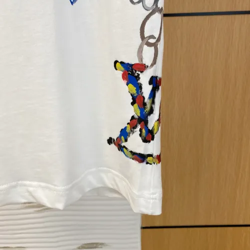Replica Louis Vuitton LV T-Shirts Short Sleeved For Men #1470513 $60.00 USD for Wholesale