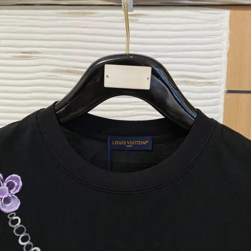 Replica Louis Vuitton LV T-Shirts Short Sleeved For Men #1470514 $60.00 USD for Wholesale