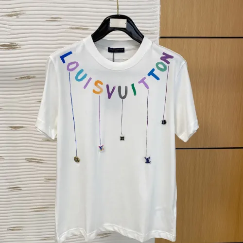 Wholesale Louis Vuitton LV T-Shirts Short Sleeved For Men #1470515 $60.00 USD, Wholesale Quality Replica Louis Vuitton LV T-Shirts