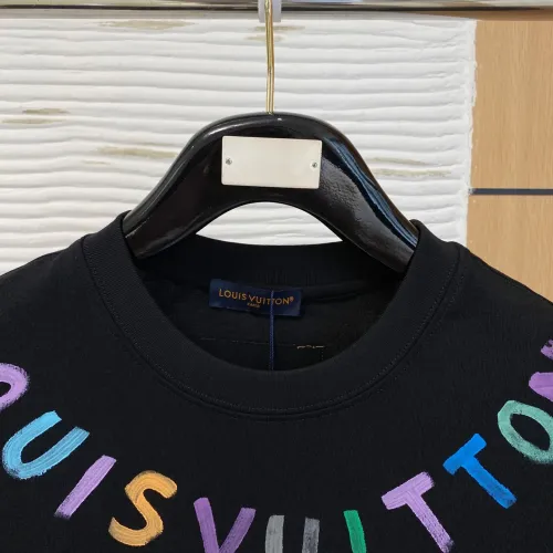Replica Louis Vuitton LV T-Shirts Short Sleeved For Men #1470516 $60.00 USD for Wholesale