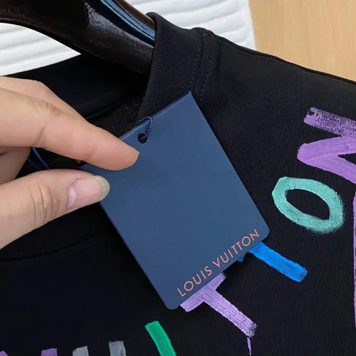Replica Louis Vuitton LV T-Shirts Short Sleeved For Men #1470516 $60.00 USD for Wholesale