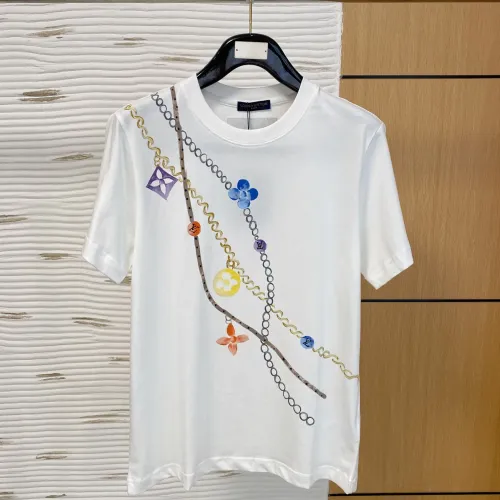Wholesale Louis Vuitton LV T-Shirts Short Sleeved For Men #1470517 $60.00 USD, Wholesale Quality Replica Louis Vuitton LV T-Shirts