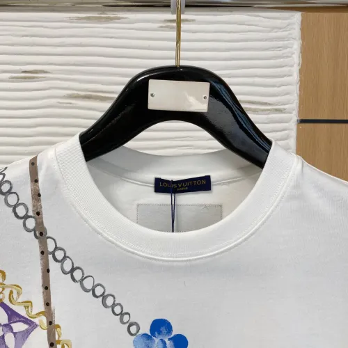 Replica Louis Vuitton LV T-Shirts Short Sleeved For Men #1470517 $60.00 USD for Wholesale