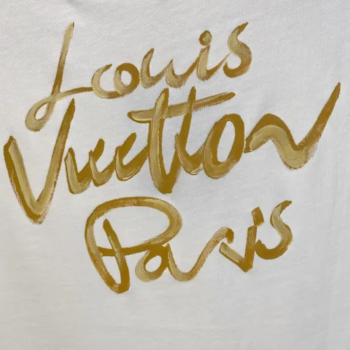 Replica Louis Vuitton LV T-Shirts Short Sleeved For Men #1470517 $60.00 USD for Wholesale