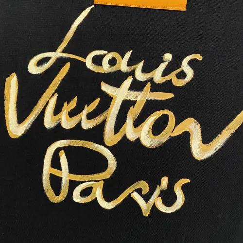 Replica Louis Vuitton LV T-Shirts Short Sleeved For Men #1470518 $60.00 USD for Wholesale